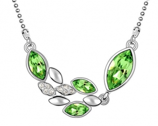 NÁHRDELNÍK SE SWAROVSKI KRYSTALY - ZELENÝ